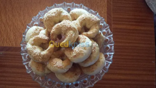 Mellange de gateaux algerien
