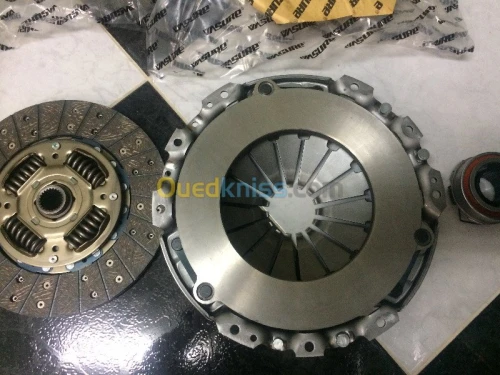 KIT EMBRAYAGE WINGLE 2.8 et 2.5 et 2.0