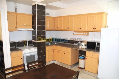 Location Appartement F3 Alger Bordj el bahri