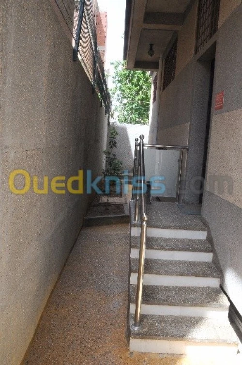 Location Appartement F3 Alger Bordj el bahri