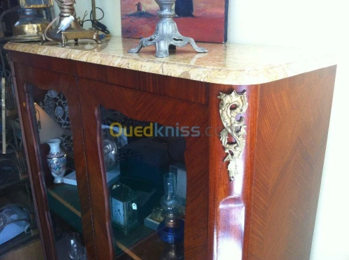 Vitrine marqueterie style Louis XV 
