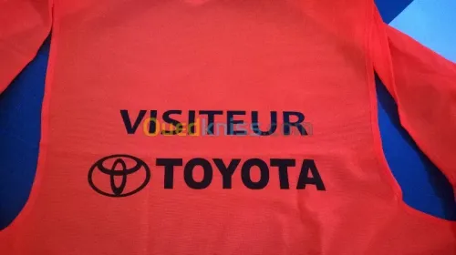 Enseigne-COM-Panneau-Autocollant