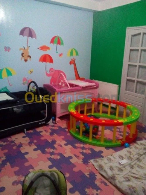 Crèche ecole maternelle