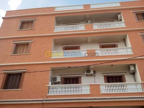 Décoration  de  painture de facclde