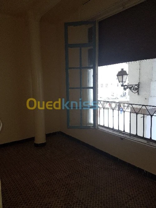 Location Appartement F8 Alger Bab el oued