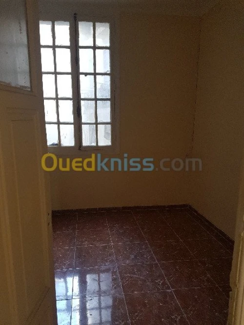 Location Appartement F8 Alger Bab el oued