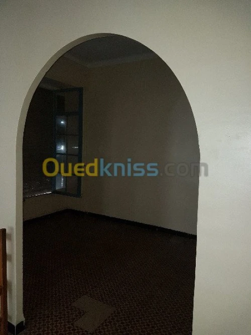 Location Appartement F8 Alger Bab el oued