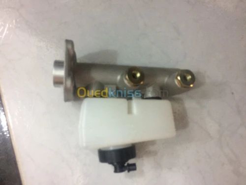 POMPE DE FREIN FORYOTA 4X2