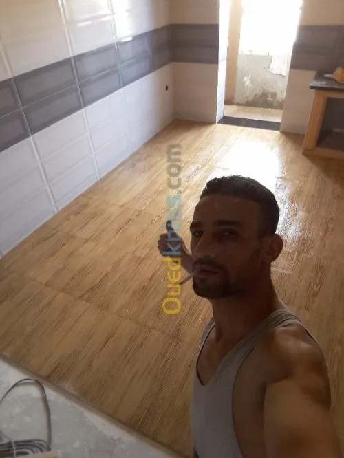 pose la tuile et faience