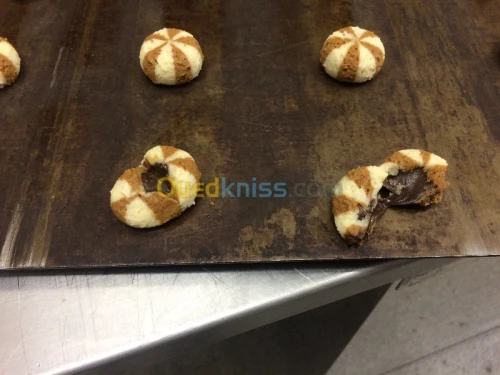 DRESSEUSE CO EXTRUDEUSE BISCUITERIE 