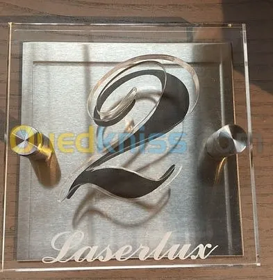  GRAVURE ET DECOUPE