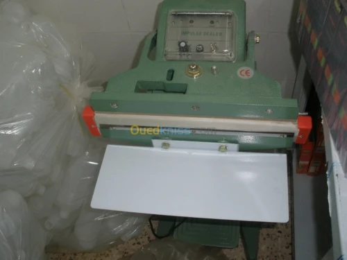 SOUDEUSE BOUTEILLES et SACHETS MANUEL-SEMIAUTO-AUTOMATIQUE FABRICATION  آلات اللحام قارورات وأكياس