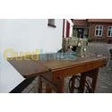 machine acoude   pfaff  avec table
