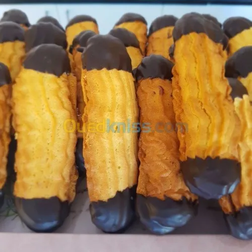 GÂTEAUX SALES/ SUCRES 