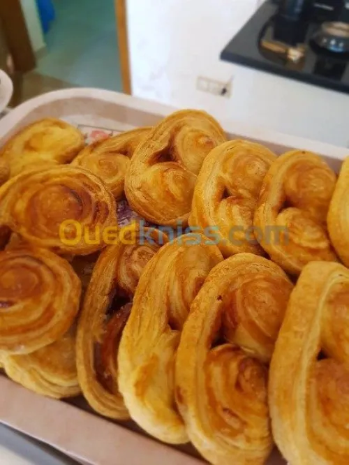 GÂTEAUX SALES/ SUCRES 