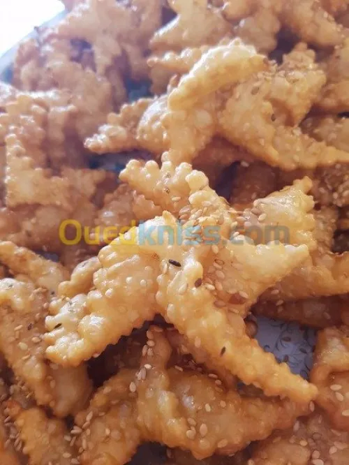 GÂTEAUX SALES/ SUCRES 