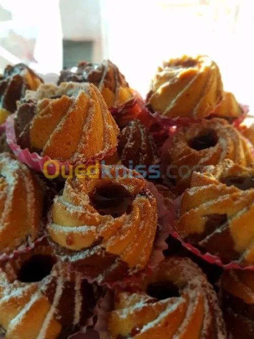 GÂTEAUX SALES/ SUCRES 