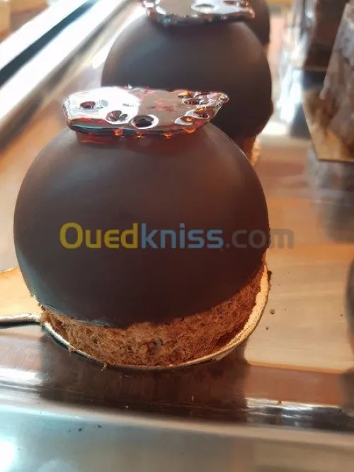 GÂTEAUX SALES/ SUCRES 