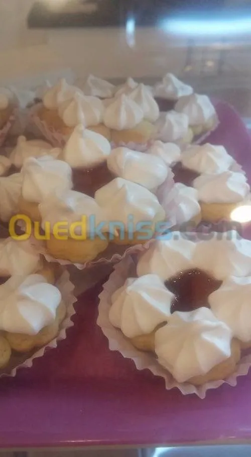 GÂTEAUX SALES/ SUCRES 