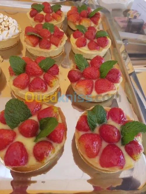 GÂTEAUX SALES/ SUCRES 