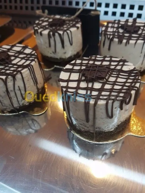 GÂTEAUX SALES/ SUCRES 