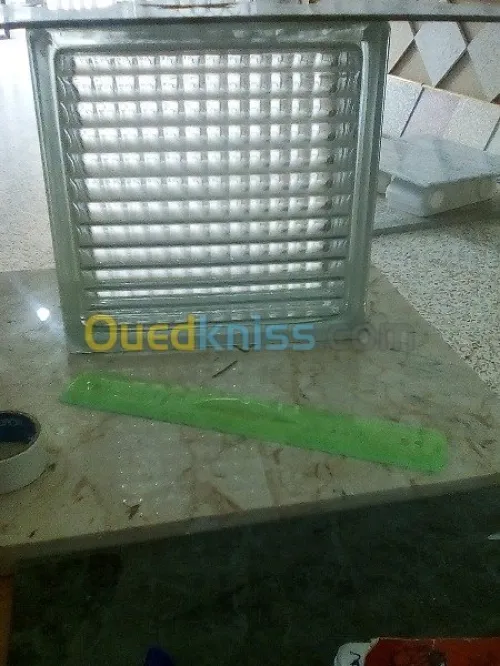 vend materiaux de construction