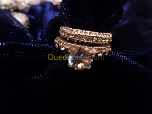Habilleuse pour mariée avec Bijoux