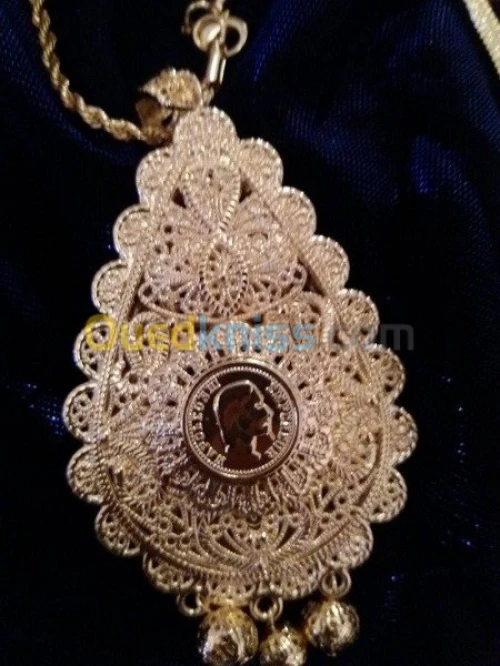 Habilleuse pour mariée avec Bijoux