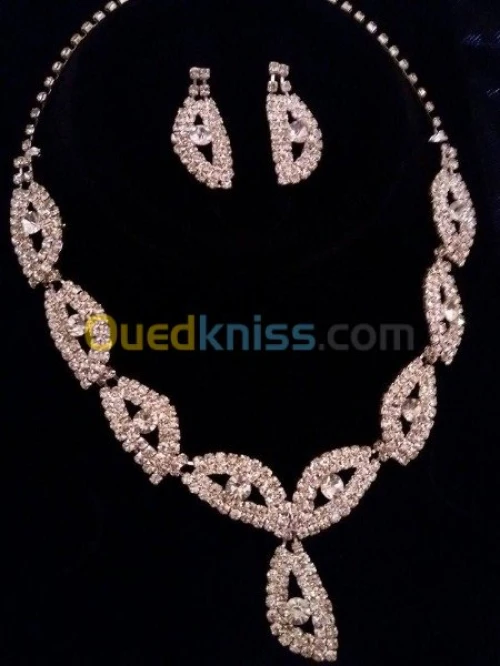 Habilleuse pour mariée avec Bijoux