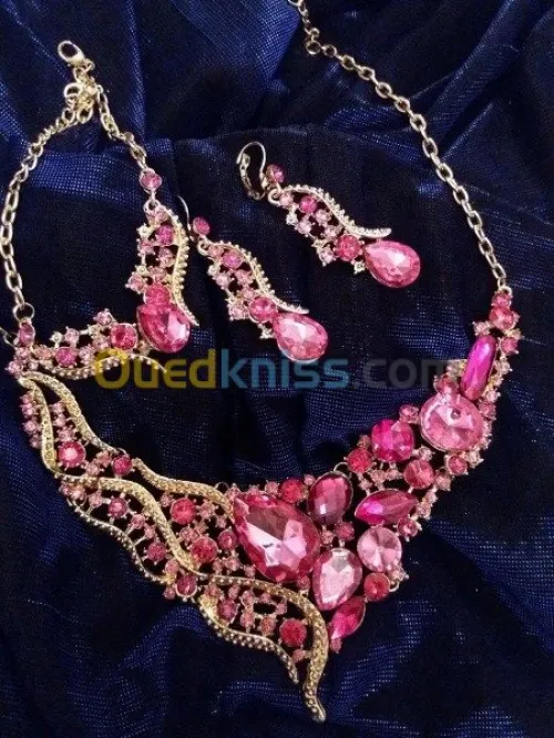 Habilleuse pour mariée avec Bijoux