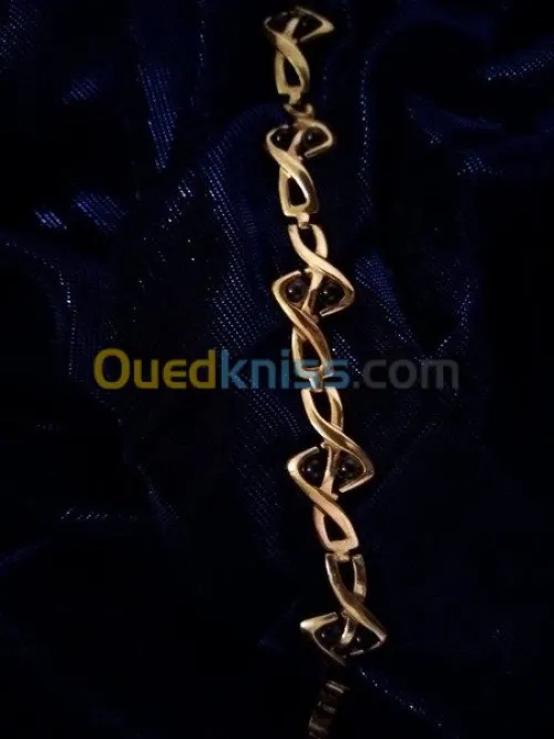 Habilleuse pour mariée avec Bijoux