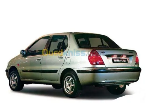 MAHINDRA BOLERO ET TATA INDICA