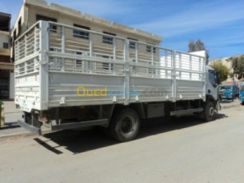 camion plateau 10 tonnes