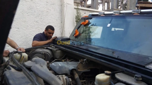 شكون احنا....احنا الي نبيعو الزجاج