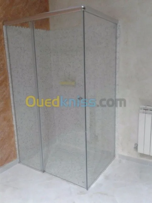 Aménagement en vitres et pvc
