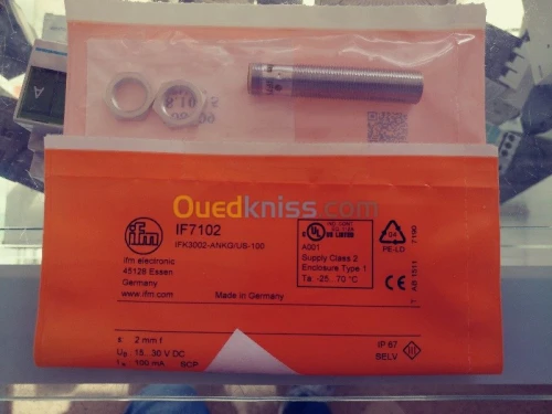 DETECTEUR DE PROXIMITE DE MARQUE IFM 