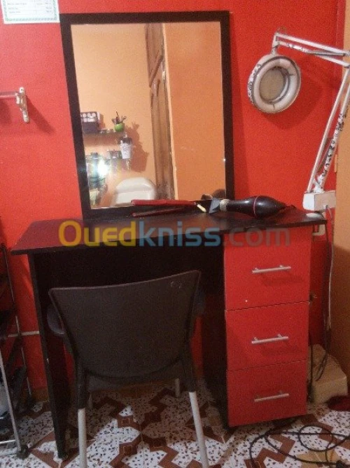 vend 2 postes de travaille 