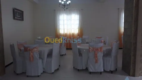 Salle de dîner et de réception