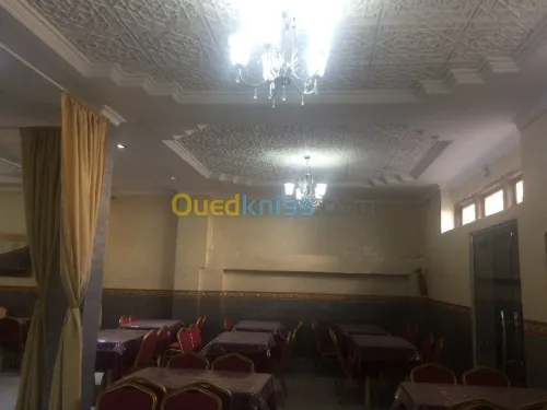 salle des fetes -- Restauration ---