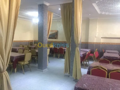salle des fetes -- Restauration ---