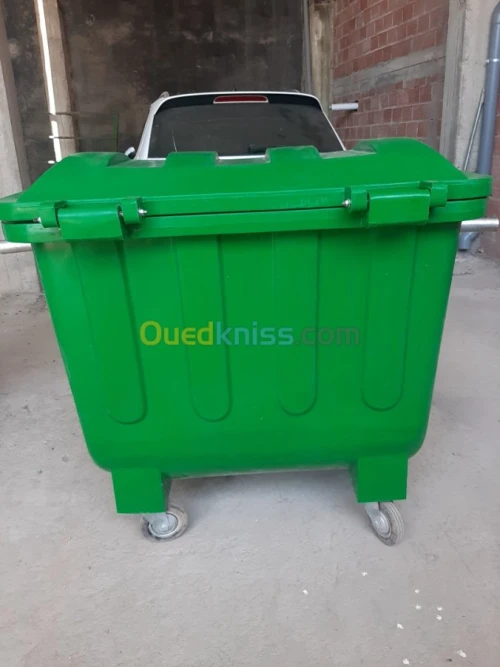  bac ordure plastique 660l240l 770lt