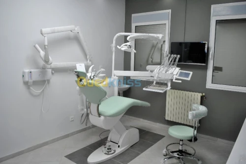 Chirurgie Dentaire , IMPLANT DENTAIRE