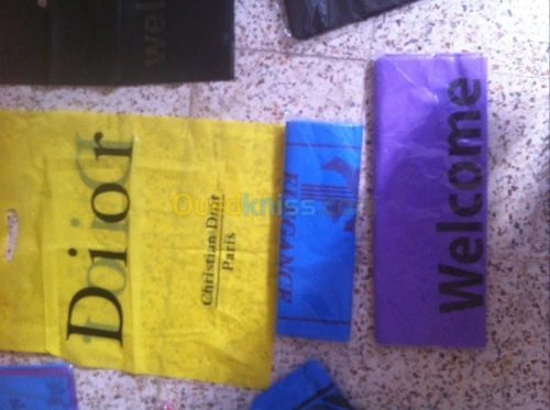Fabrication des sacs en plastique