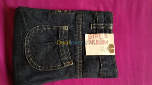 LOT DE VETEMENTS POUR ENFANTS