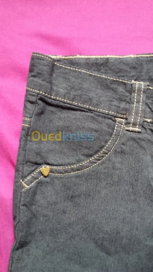 LOT DE VETEMENTS POUR ENFANTS