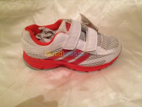 LOT DE VETEMENTS POUR ENFANTS