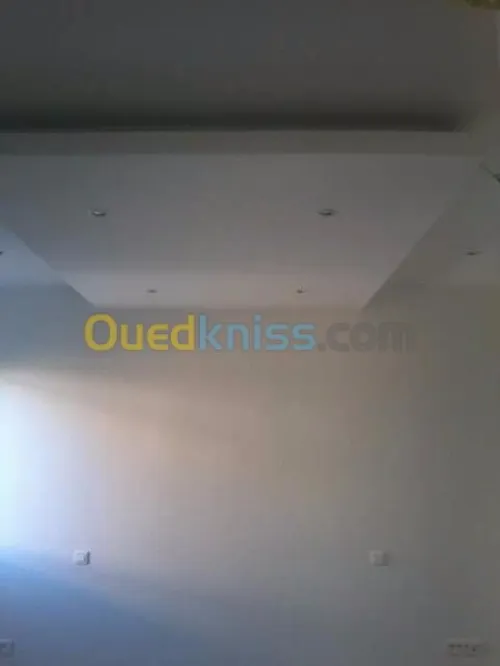 Décoration place plâtre 