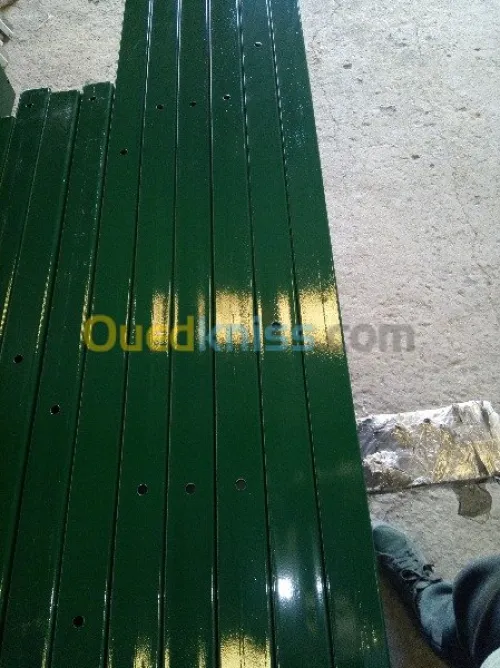Peinture époxy électrostatique au four