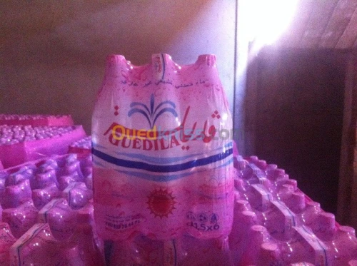 distributeur eau minérale GUEDILA 