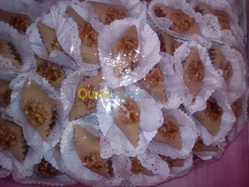 Préparatrice  des gateaux